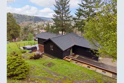 1303 SE Strong Ave, Roseburg, OR 97470 - Photo 33