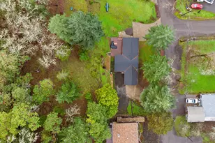 1303 SE Strong Ave, Roseburg, OR 97470 - Photo 41