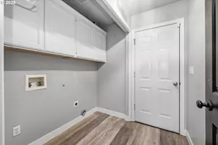 6819 Simeon Dr, Springfield, OR 97478 - Photo 31