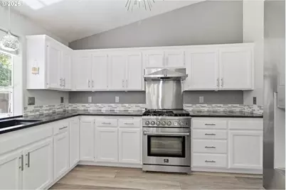 6819 Simeon Dr, Springfield, OR 97478 - Photo 3