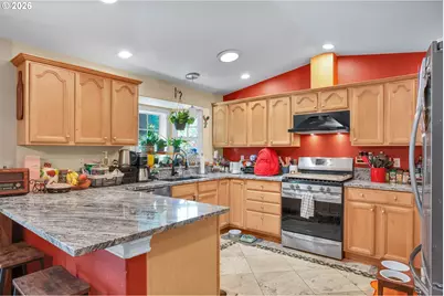 3728 N Alaska St, Portland, OR 97217 - Photo 11