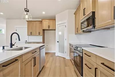 2621 N Lydia Loop, Hubbard, OR 97032 - Photo 13