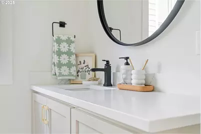 842 NE Killingsworth St, Portland, OR 97211 - Photo 31