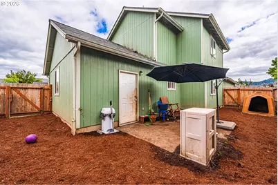 4096 S E St, Springfield, OR 97478 - Photo 33