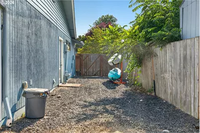 1801 SE 54th Ave, Hillsboro, OR 97123 - Photo 39