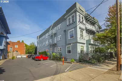 2127 NW Irving St #301, Portland, OR 97210 - Photo 25