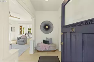 2127 NW Irving St, Portland, OR 97210 - Photo 3