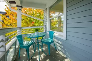 2127 NW Irving St, Portland, OR 97210 - Photo 27