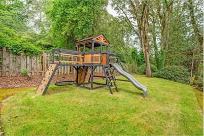 12616 SW 60th Ct, Portland, OR 97219 - Photo 41