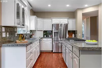 12616 SW 60th Ct, Portland, OR 97219 - Photo 11