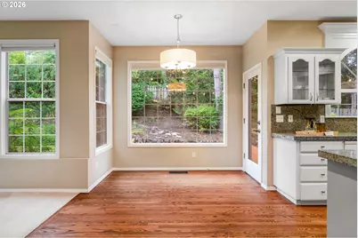 12616 SW 60th Ct, Portland, OR 97219 - Photo 13