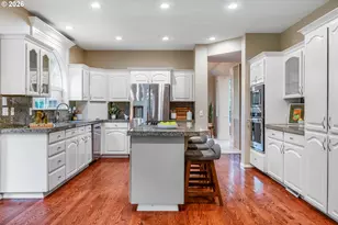12616 SW 60th Ct, Portland, OR 97219 - Photo 13