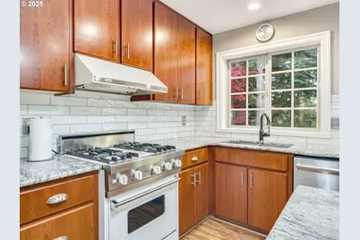 476 SW Hebb Park Rd, West Linn, OR 97068 - Photo 9