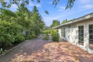 5385 NW Deschutes Dr, Portland, OR 97229 - Photo 35