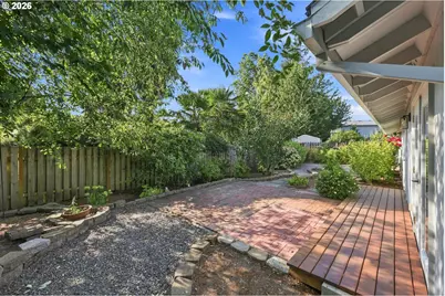5385 NW Deschutes Dr, Portland, OR 97229 - Photo 33