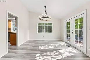 5385 NW Deschutes Dr, Portland, OR 97229 - Photo 17