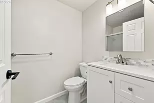 5385 NW Deschutes Dr, Portland, OR 97229 - Photo 27