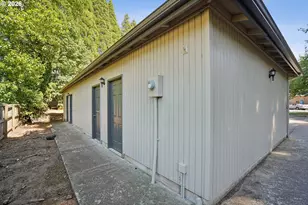 2151 National Ct SE, Salem, OR 97306 - Photo 9