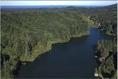 89349 Rustic Ln, Florence, OR 97439 - Photo 5