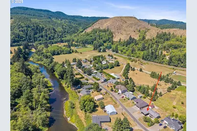 18600 Nestucca Dr, Cloverdale, OR 97112 - Photo 3