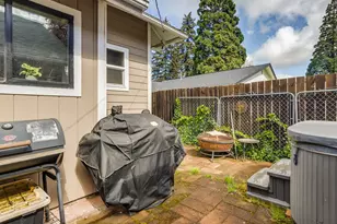 320 Gatch St, Woodburn, OR 97071 - Photo 27