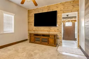 320 Gatch St, Woodburn, OR 97071 - Photo 5