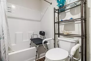 5335 Main St, Springfield, OR 97478 - Photo 23