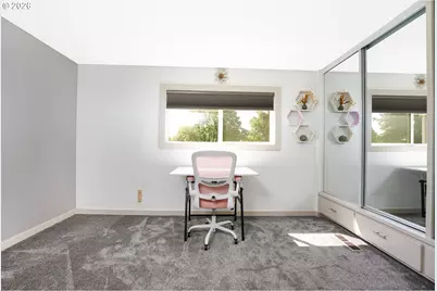 623 N Hayden Bay Dr, Portland, OR 97217 - Photo 25