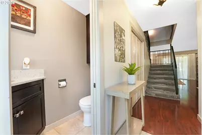 623 N Hayden Bay Dr, Portland, OR 97217 - Photo 5