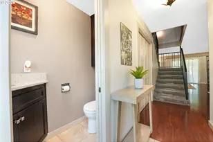 623 N Hayden Bay Dr, Portland, OR 97217 - Photo 5