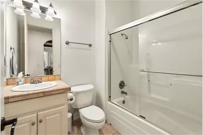 23526 SW McLoughlin Ct, Sherwood, OR 97140 - Photo 15