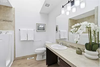 15893 NE Holladay St, Portland, OR 97230 - Photo 23