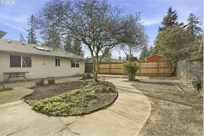 15893 NE Holladay St, Portland, OR 97230 - Photo 31