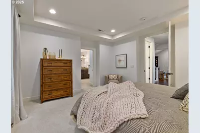 18706 Bryant Rd, Lake Oswego, OR 97034 - Photo 15