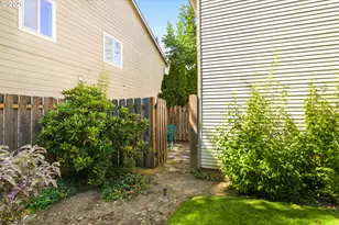 12036 SE Bush St, Portland, OR 97266 - Photo 19