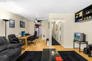 12036 SE Bush St, Portland, OR 97266 - Photo 5