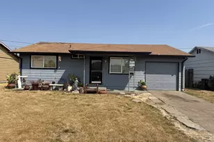 2216 Country Club Rd, Woodburn, OR 97071 - Photo 1
