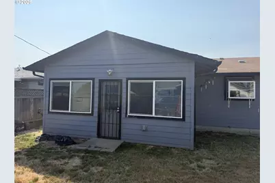 2216 Country Club Rd, Woodburn, OR 97071 - Photo 7