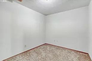 7354 N Wayland Ave, Portland, OR 97203 - Photo 21