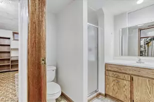 7354 N Wayland Ave, Portland, OR 97203 - Photo 23