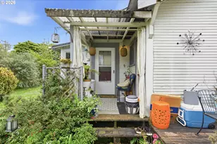 615 Willow St, Myrtle Point, OR 97458 - Photo 19