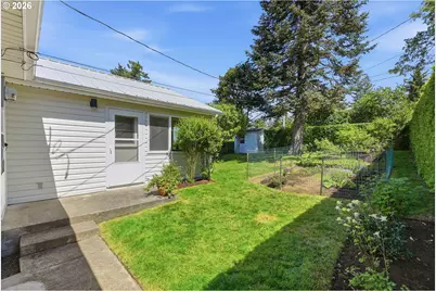 1716 Juniper Ave, Coos Bay, OR 97420 - Photo 23