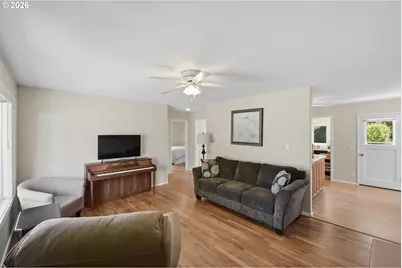 1716 Juniper Ave, Coos Bay, OR 97420 - Photo 5