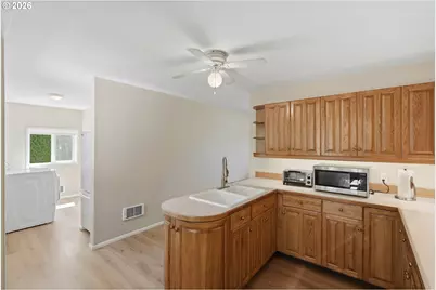 1716 Juniper Ave, Coos Bay, OR 97420 - Photo 7