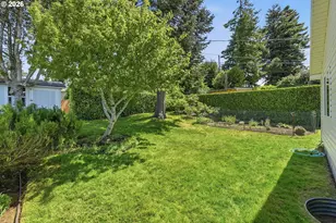 1716 Juniper Ave, Coos Bay, OR 97420 - Photo 27