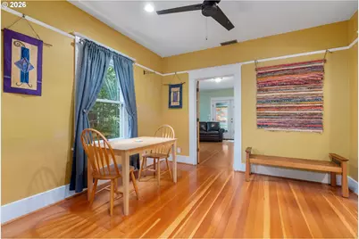 412 10th St, Hood River, OR 97031 - Photo 5