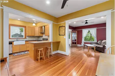412 10th St, Hood River, OR 97031 - Photo 11
