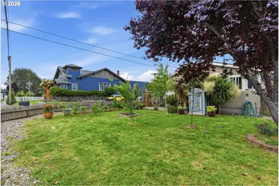 2294 Marion St, North Bend, OR 97459 - Photo 41
