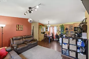 2294 Marion St, North Bend, OR 97459 - Photo 13