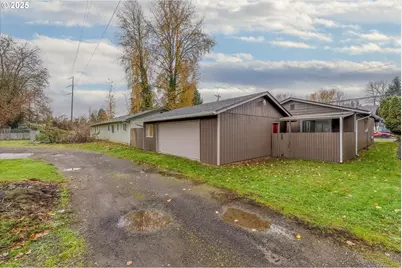 1114 N 1st Ave, Kelso, WA 98626 - Photo 35